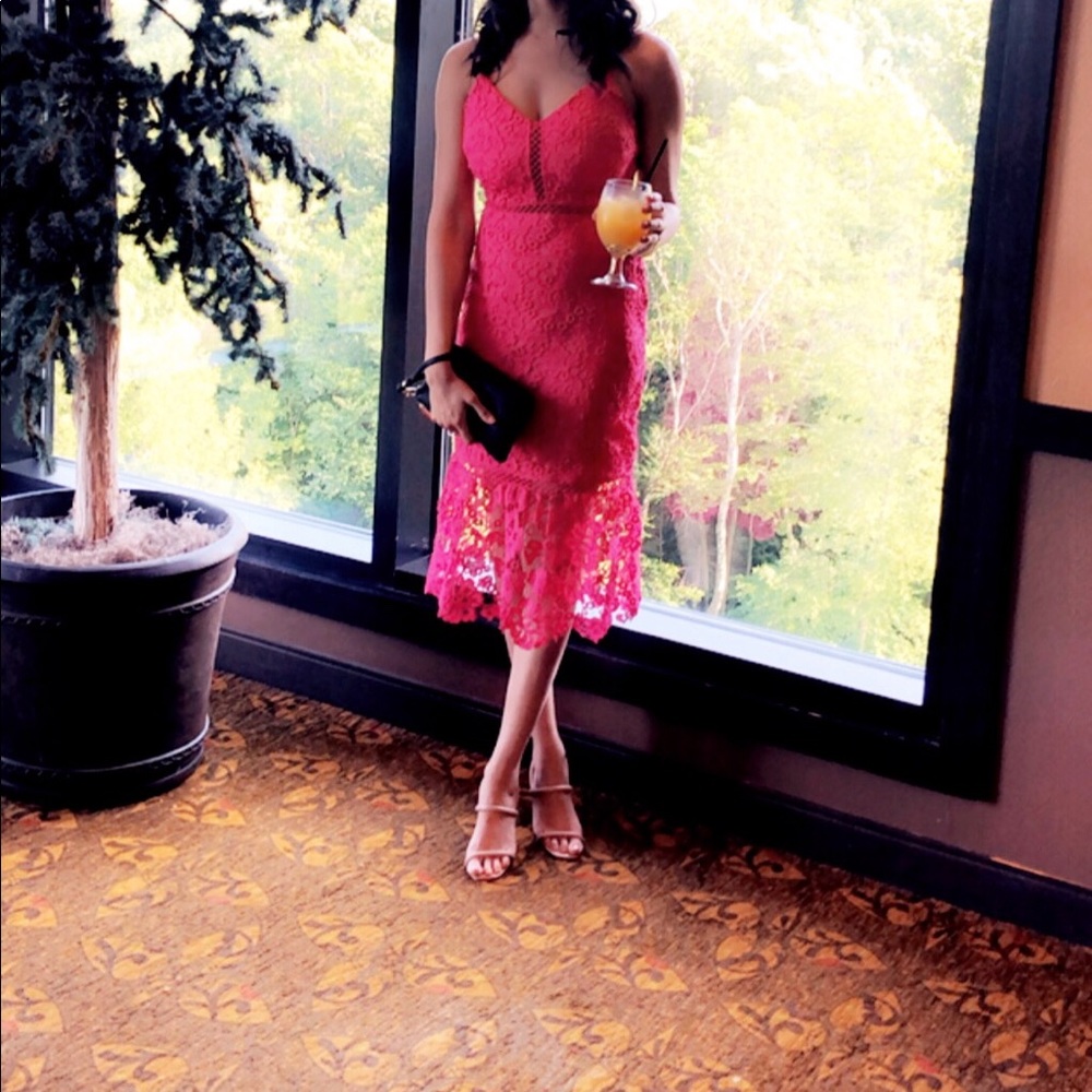 Spaghetti strap, lace dress